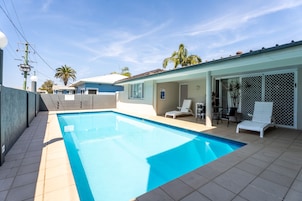 Outdoor pool, pool loungers