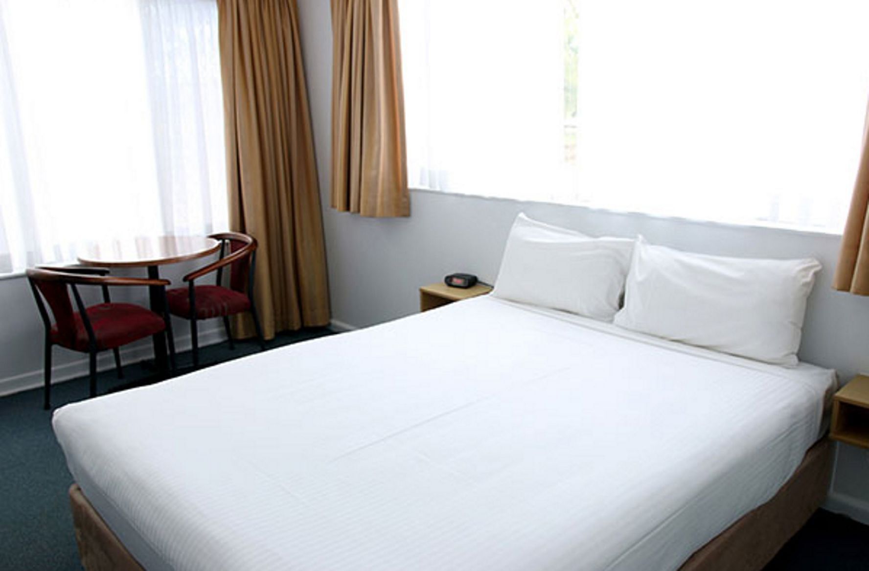 Desk, iron/ironing board, rollaway beds, free WiFi