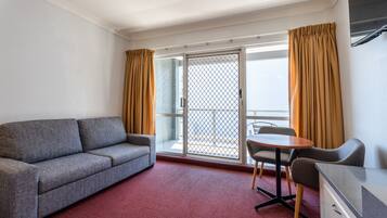 Deluxe Room, Balcony