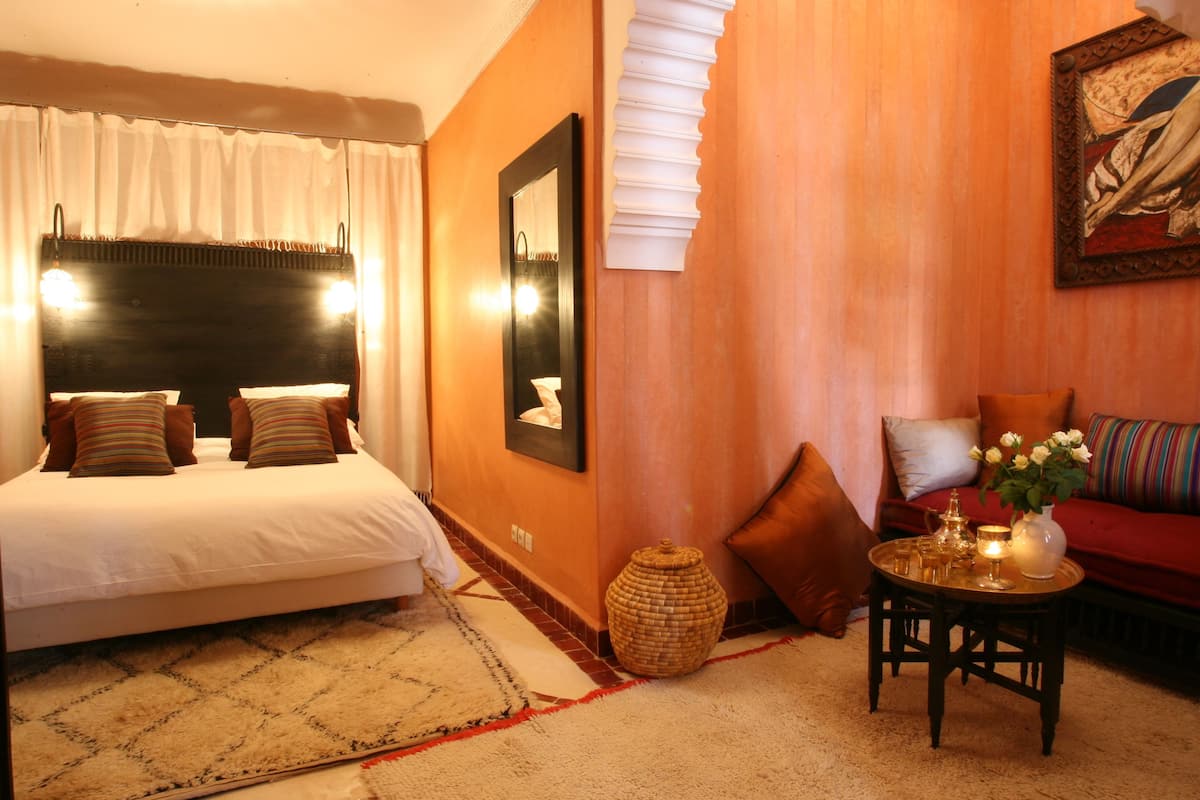 12 bedrooms, premium bedding, in-room safe, individually decorated