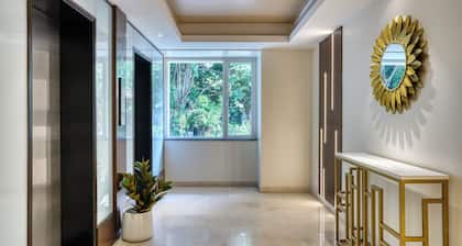 Featherlite Evoma Hotel