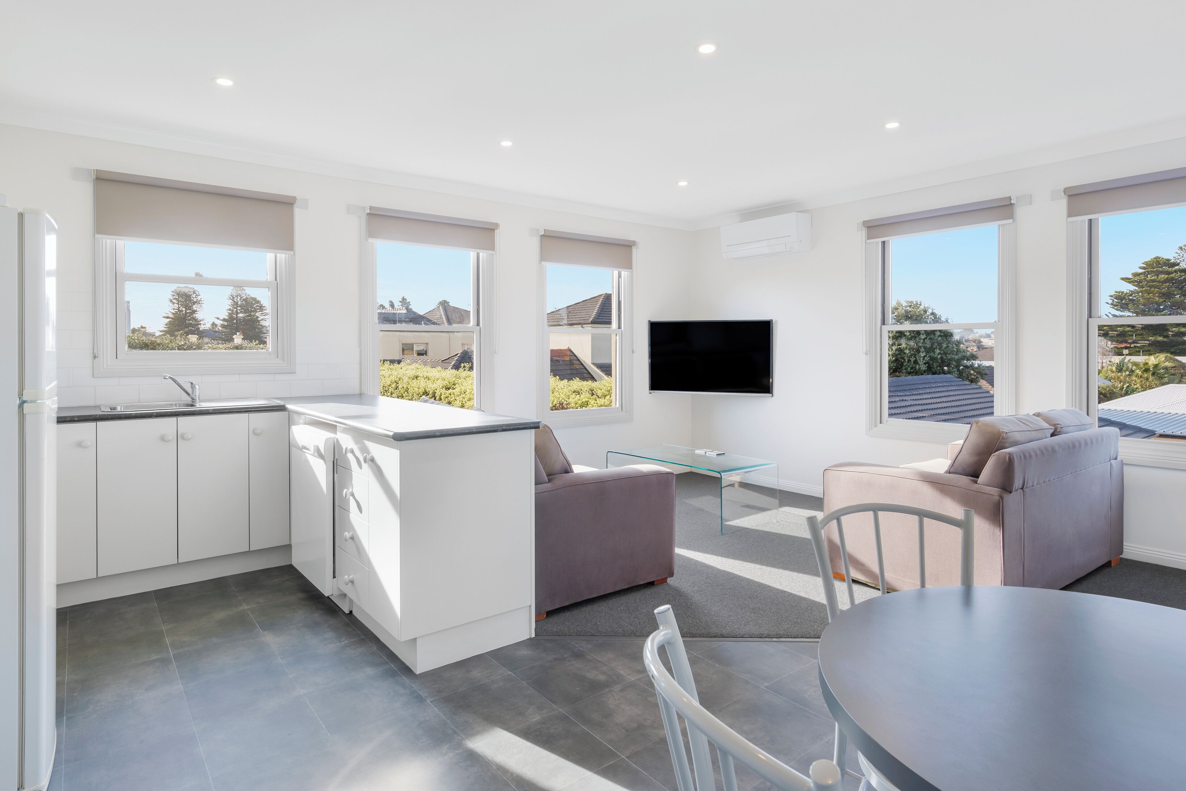 two bedroom apartment | 2 bedrooms, premium bedding, minibar, desk