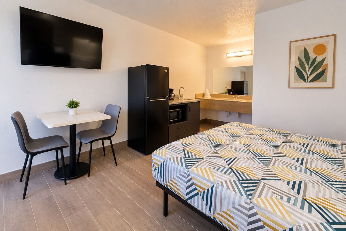 Premium bedding, desk, iron/ironing board (on request), WiFi (free)