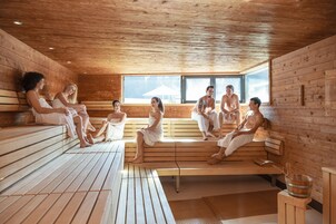 Sauna, Whirlpool, Dampfbad, Thermalbad/Mineralquelle