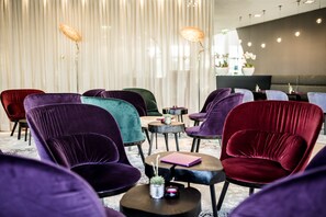 Bar (on property) - Thermenhotel Karawankenhof (Villach)