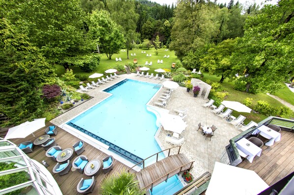 Premium bedding, minibar, in-room safe, individually decorated