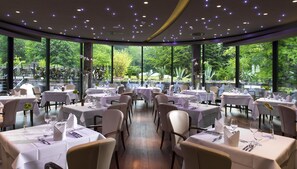 3 restaurants servant le petit déjeuner