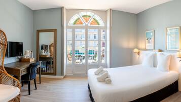 Privilege Double Room Sea View with Balcony | In-room safe, desk, laptop workspace, free WiFi