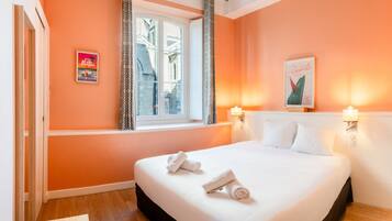 Comfort kamer | Een kluis op de kamer, een bureau, een laptopwerkplek, gratis wifi