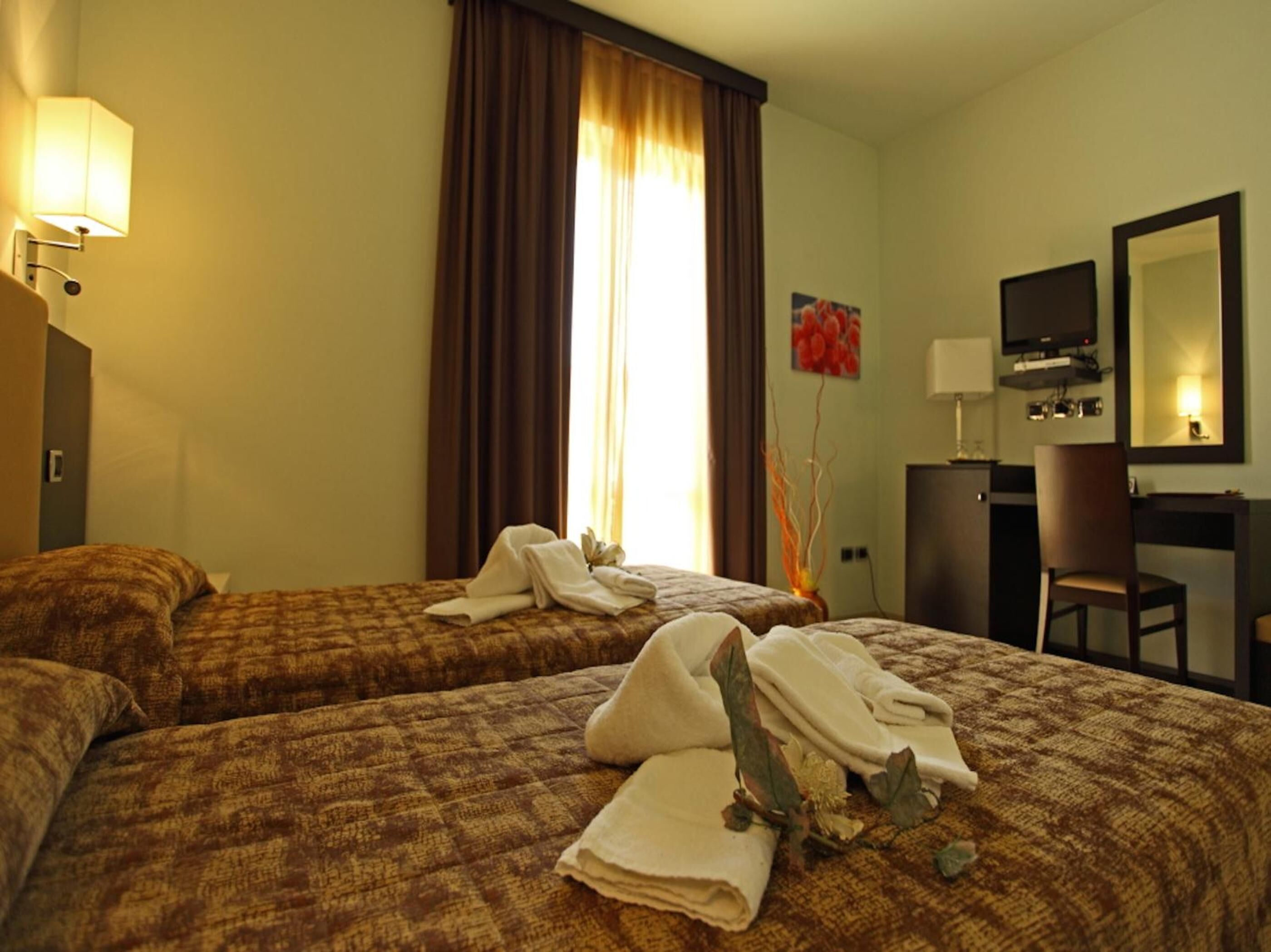 Minibar, soundproofing, iron/ironing board, cots/infant beds