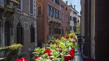 Classic Double Room, Balcony, Canal View | Balcony view