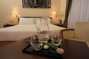 Classic-Doppel- oder -Zweibettzimmer