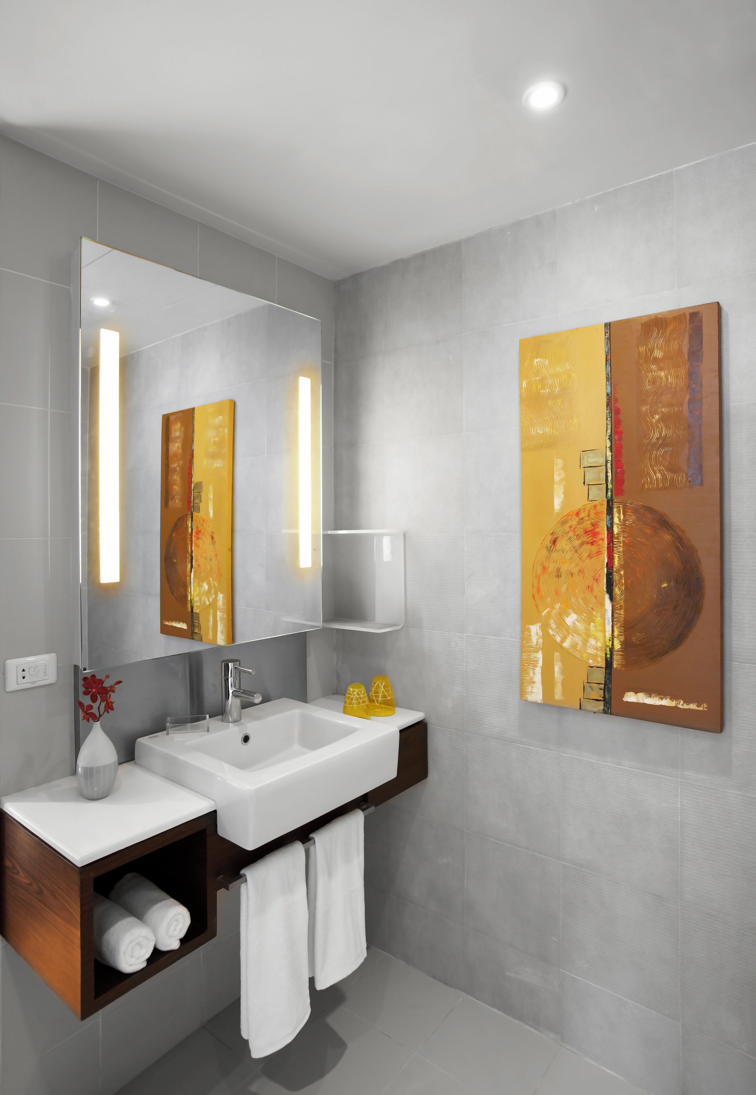 shower, rainfall showerhead, free toiletries, hair dryer