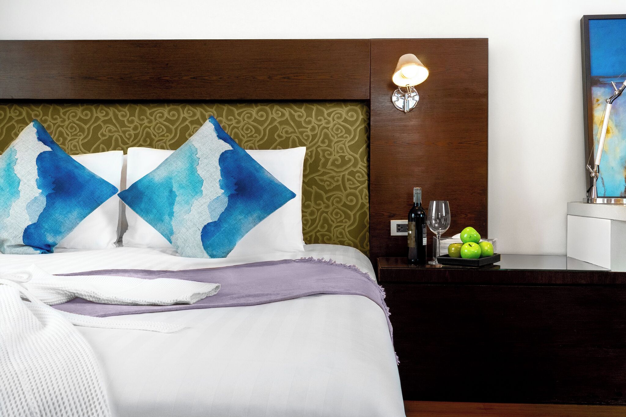 superior room | egyptian cotton sheets, premium bedding, select comfort beds, minibar