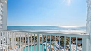 Uitzicht vanaf balkon