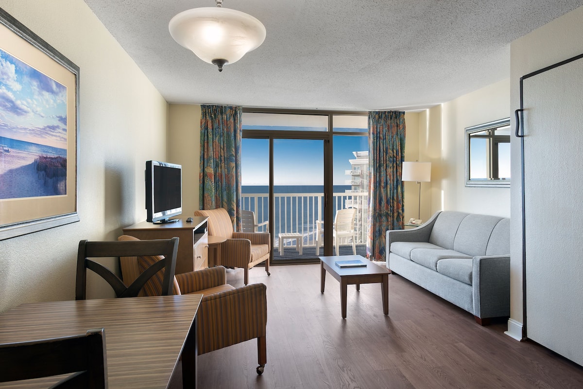Studio, Oceanfront | In-room safe, blackout drapes, iron/ironing board, bed sheets