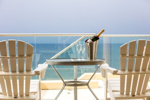 Ocean Retreat Room | Beach/ocean view