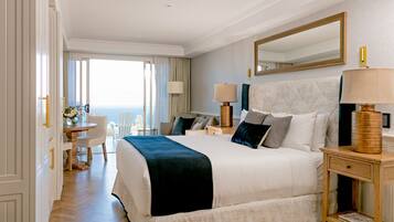 Quarto, vista para o oceano | Roupas de cama premium, frigobar, cofres nos quartos