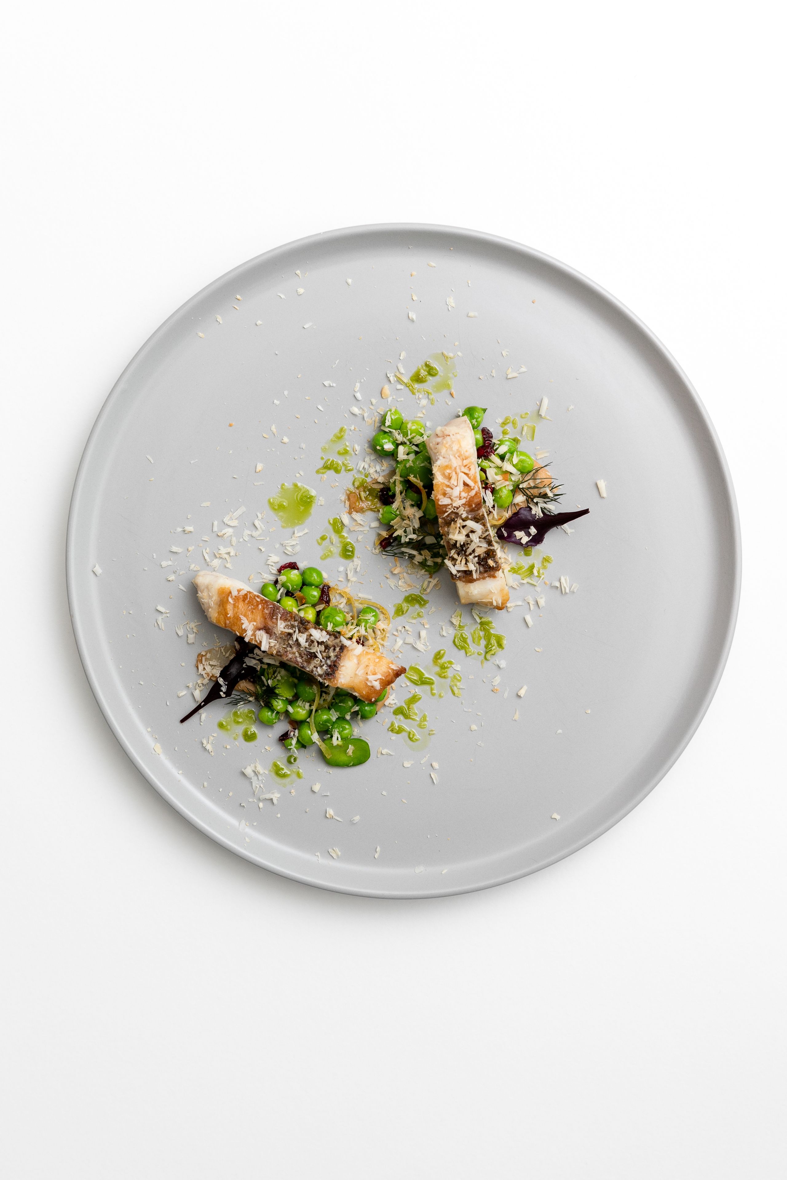 breakfast, lunch, dinner served; sea views