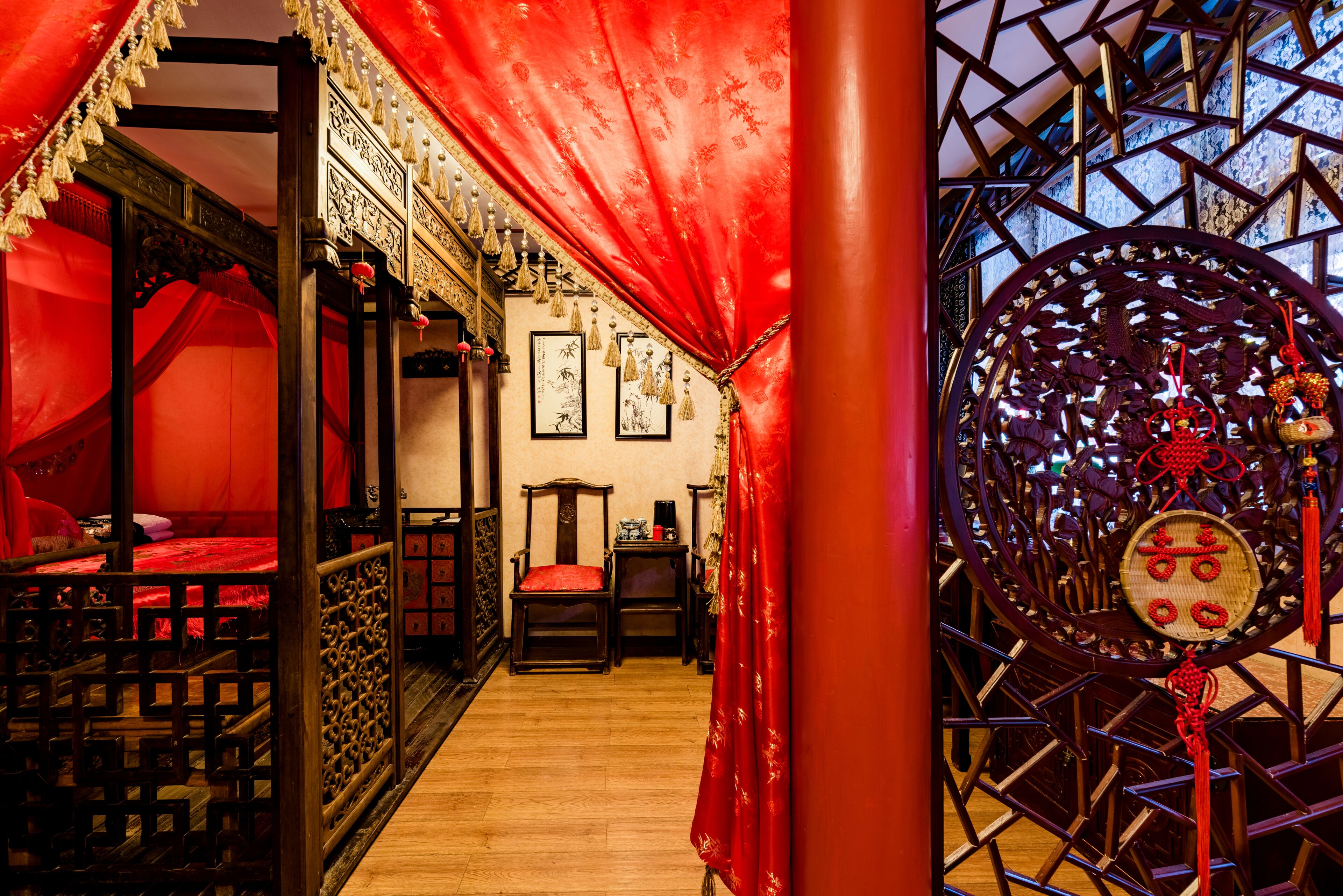 Premium Family room | Premium bedding, minibar, in-room safe, desk