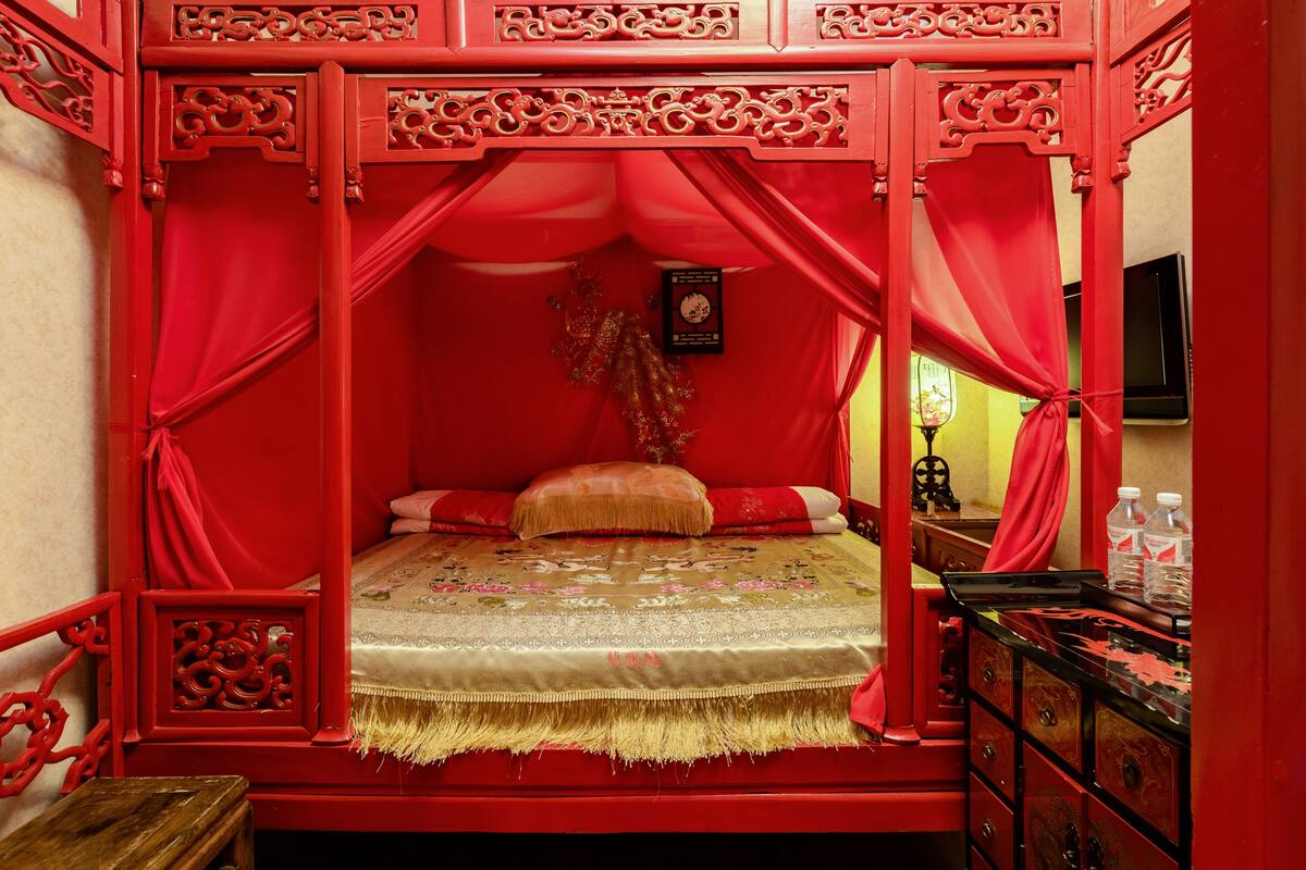 Ropa de cama de alta calidad y minibar 