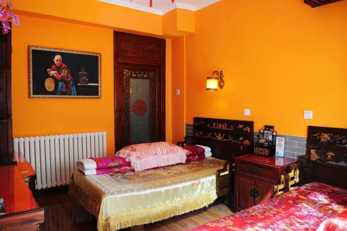 Ropa de cama de alta calidad y minibar 