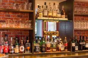 Bar (on property) - Schlosshotel Ralswiek (Ralswiek)