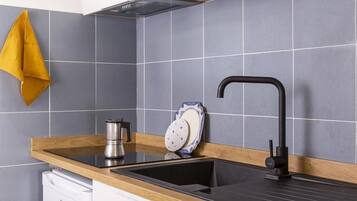 Basic Studio | Dapur peribadi