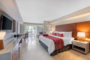 In-room safe, desk, blackout curtains, iron/ironing board - Emotions by Hodelpa Puerto Plata (Puerto Plata)