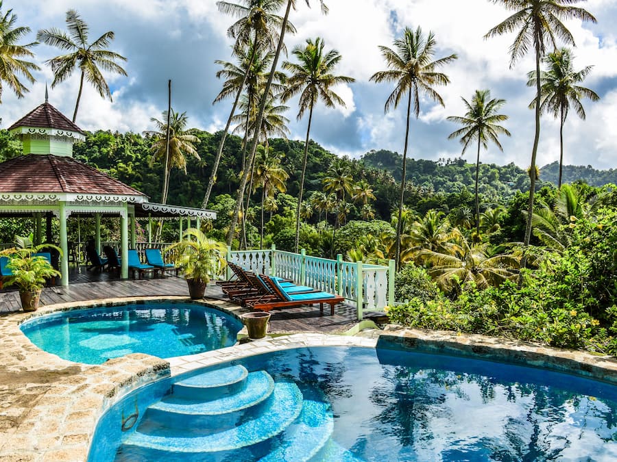 3 outdoor pools, sun loungers