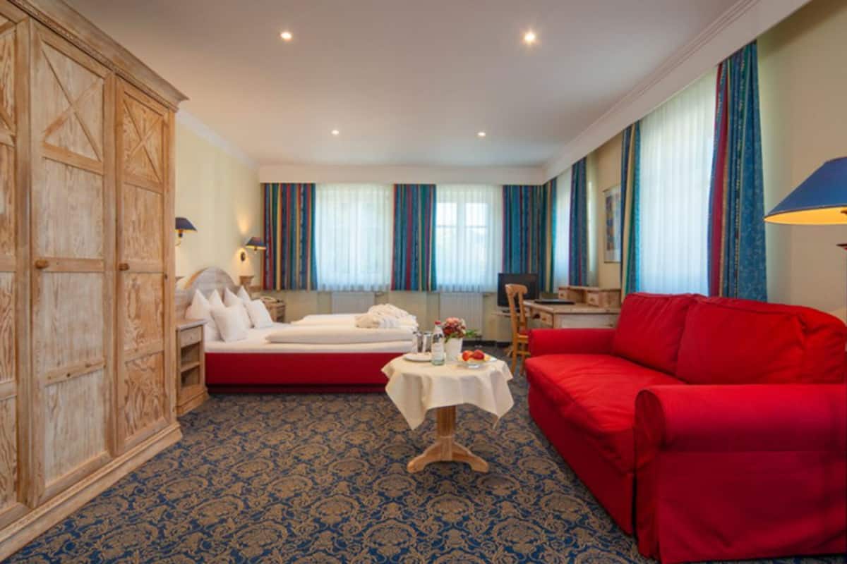 superior double room | hypo-allergenic bedding, desk, laptop workspace, blackout curtains