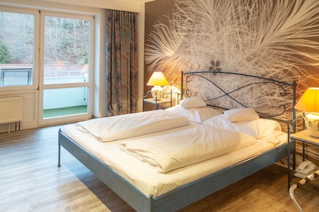 Ropa de cama hipoalergénica y escritorio