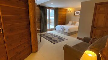 Premium Loft, Mountain View | Premium bedding, down duvets, pillow-top beds, iron/ironing board