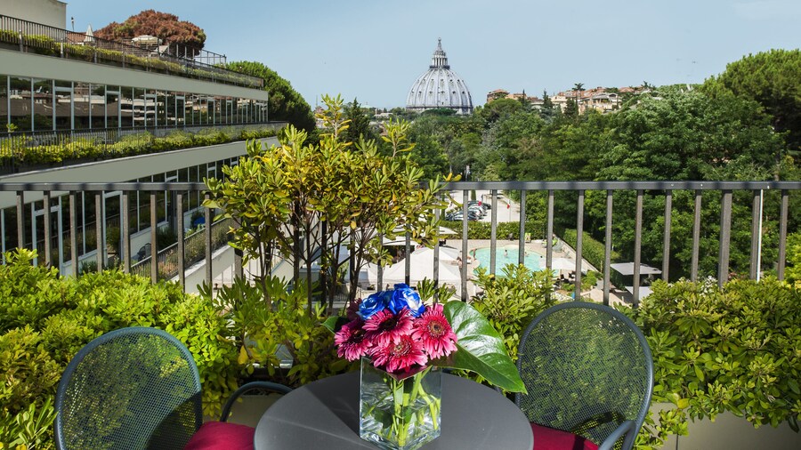 St. Peter Cardinal 飯店