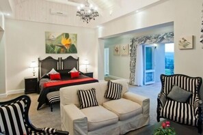 Superior-Suite, 1 King-Bett, Bergblick | Hochwertige Bettwaren, Minibar, Zimmersafe, schallisolierte Zimmer