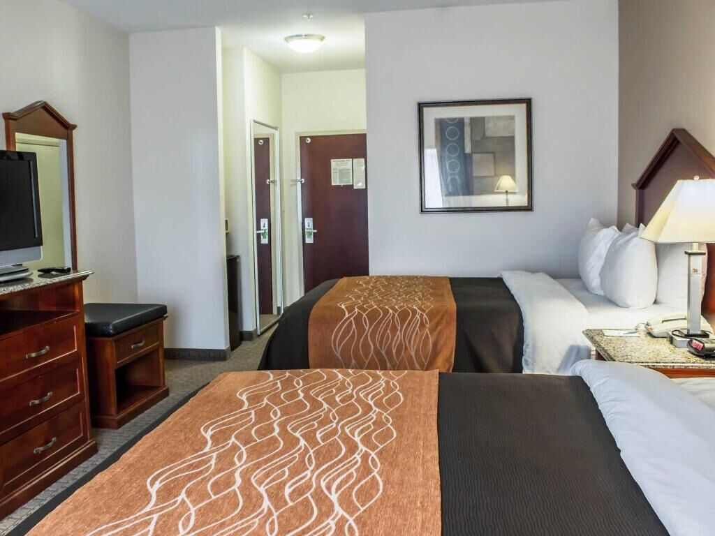 Premium bedding, down comforters, pillowtop beds, desk