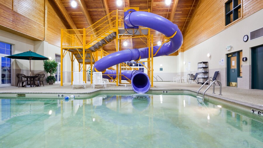 Country Inn & Suites by Radisson, Shoreview-Mounds View, MN