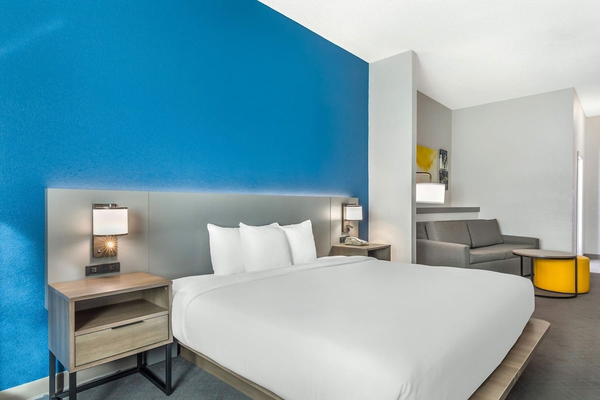 Premium bedding, desk, blackout curtains, iron/ironing board