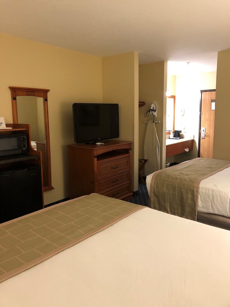 Days Inn by Wyndham Brigham City by null