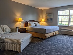Individually furnished, free WiFi, bed sheets - Beach Harbor Resort (Sturgeon Bay)