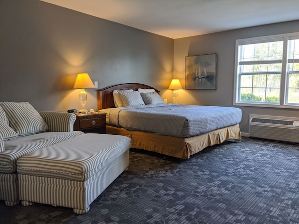 Traditional Room, 1 King Bed