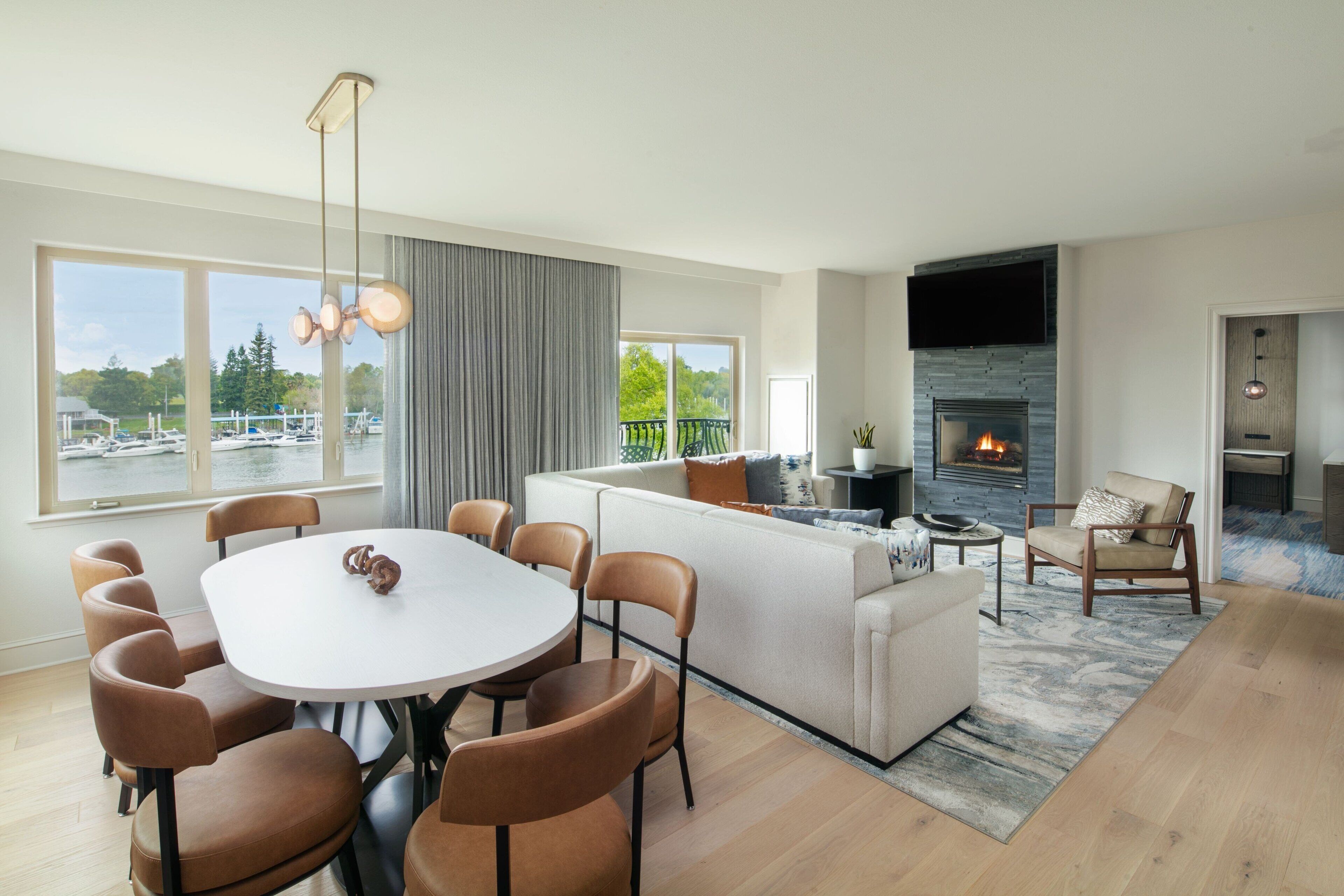 Egyptian cotton sheets, premium bedding, down duvets, pillow-top beds