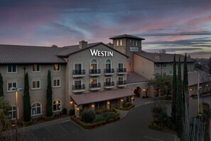 Exterior - The Westin Sacramento Riverfront Hotel & Spa (Sacramento)