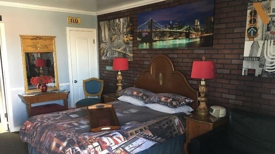 Travel Inn And Suites