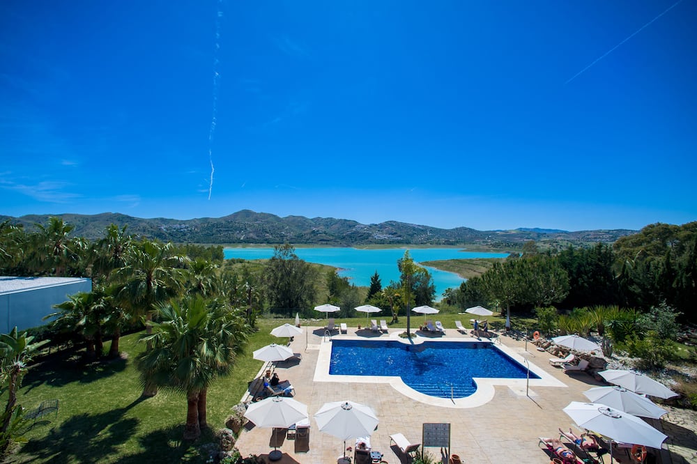B bou Hotel La Viñuela & Spa