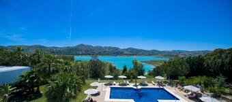 B bou Hotel La Viñuela & Spa