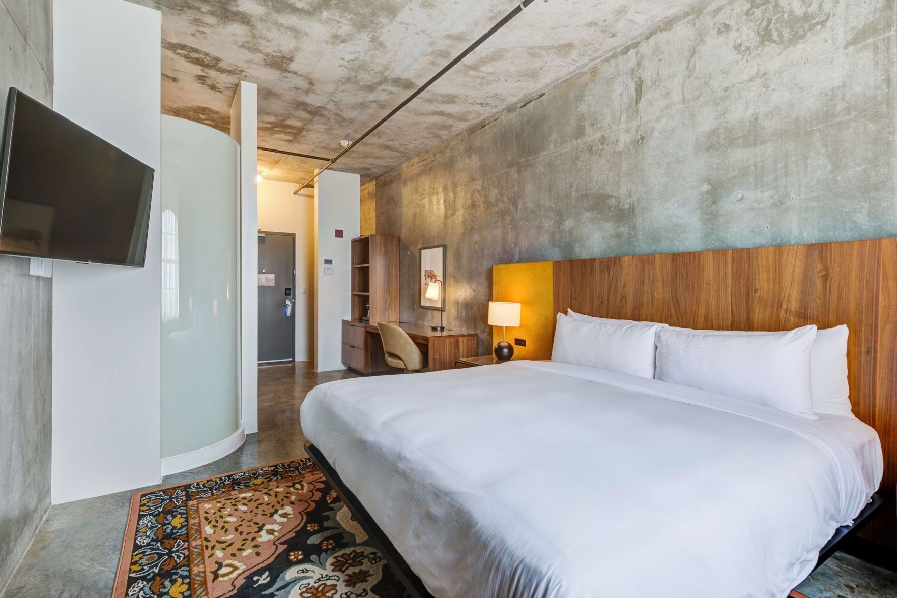 Egyptian cotton sheets, premium bedding, pillowtop beds, in-room safe