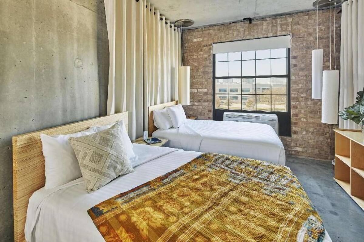 Egyptian cotton sheets, premium bedding, pillowtop beds, in-room safe