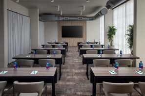 Meeting facility - The Clara Hotel Plano Tapestry Collection by Hilton (Plano)