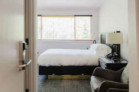 Free WiFi, bed sheets. Crystal Mountain Hotels